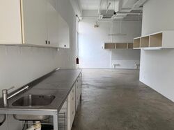 Noble Warehouse (D13), Warehouse #633723981